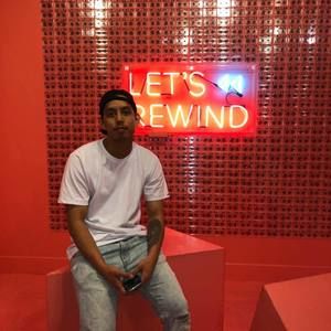 Meet your Posher, Daniel